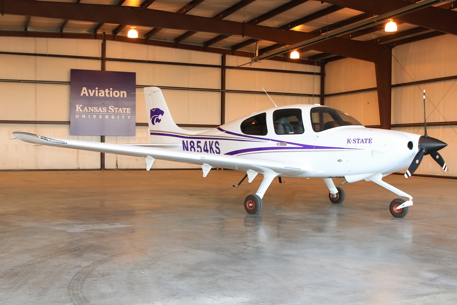 K-State Aviation is offering flight training near Kansas City at New Century AirCenter